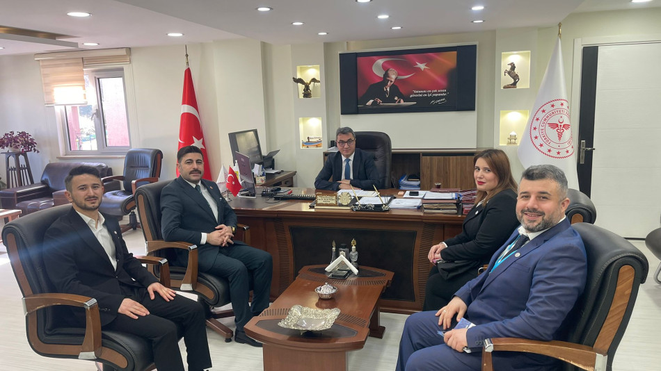 GENEL BAŞKAN OSMAN KAYA VE YÖNETİM HEYETİ, RİZE’DE ÇÖZÜM ODAKLI SAĞLIK ZİYARETLERİNDE BULUNDU.